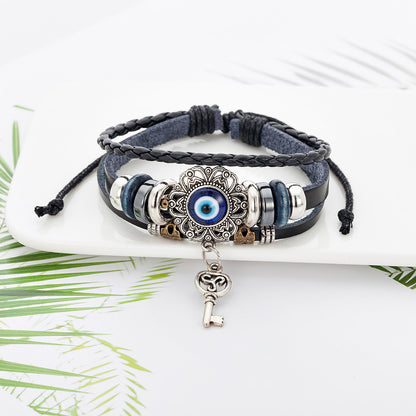 Armband aus mehrlagigem Rindsleder mit Nazar-Motiv