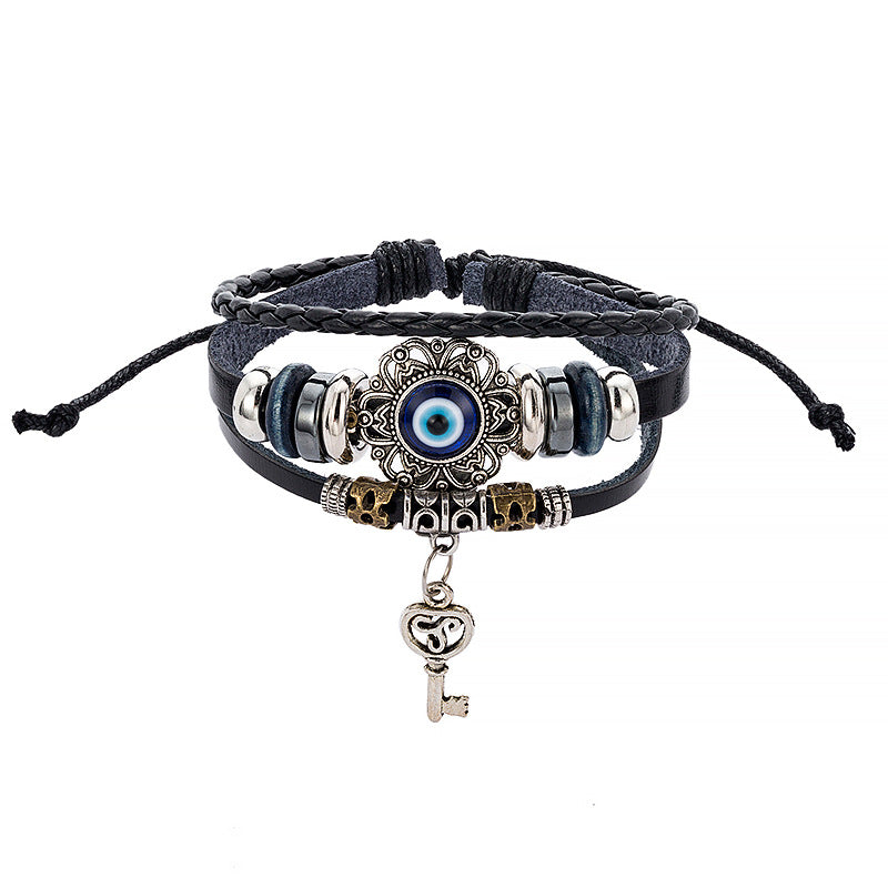 Armband aus mehrlagigem Rindsleder mit Nazar-Motiv